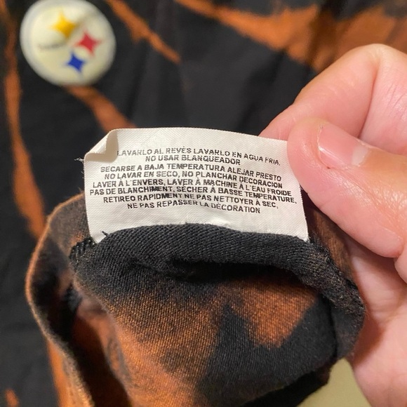Men’s XL NFL Pittsburgh Steelers Spell Out Upcycled Bleached Tie Dye Shirt - Picture 10 of 10